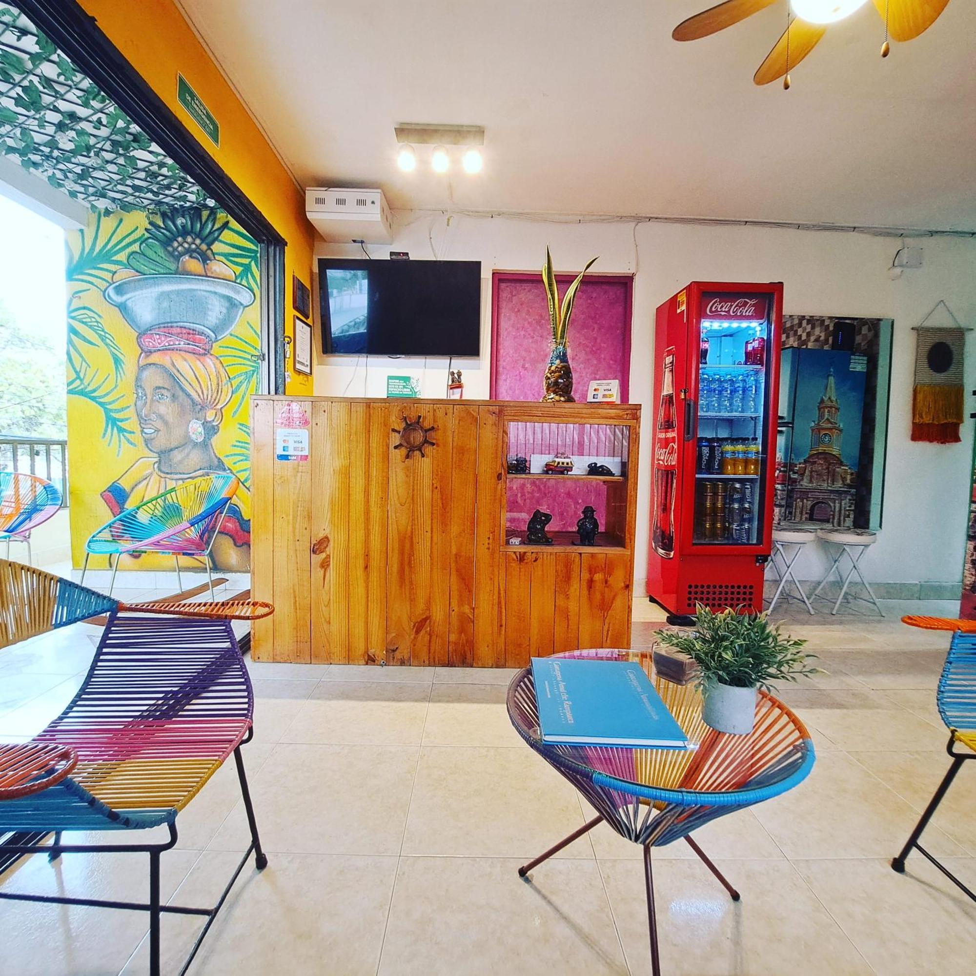 Hostel Shalom Adonai Cartagena Exterior foto