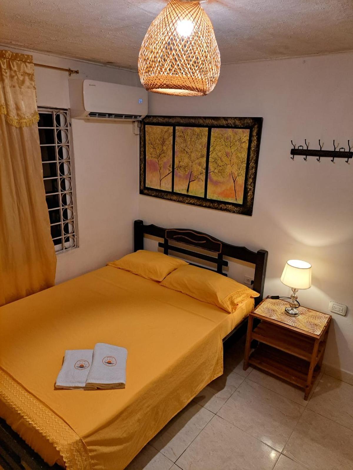 Hostel Shalom Adonai Cartagena Exterior foto