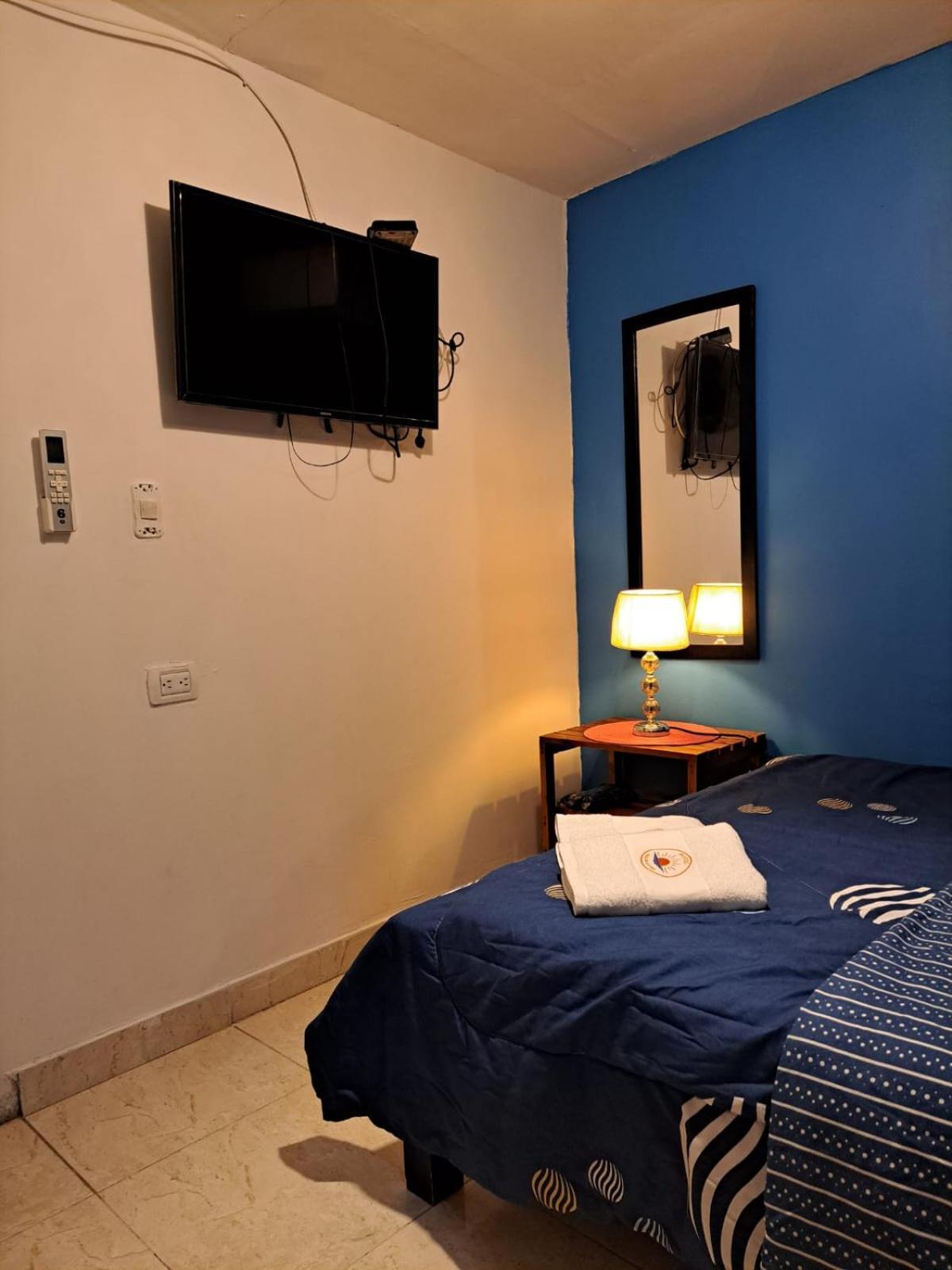 Hostel Shalom Adonai Cartagena Exterior foto